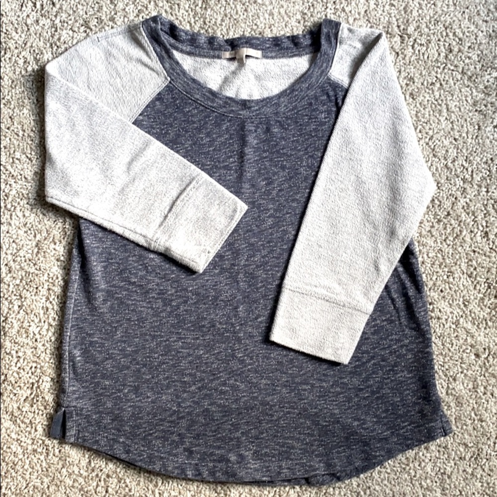 Gap 3/4 sleeve raglan sweatshirt.